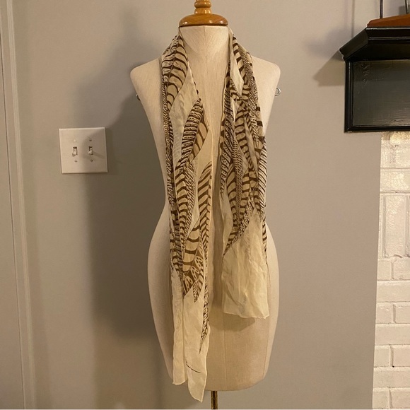 Anne Klein silk sustainable feather print sheer scarf wrap - Picture 12 of 16